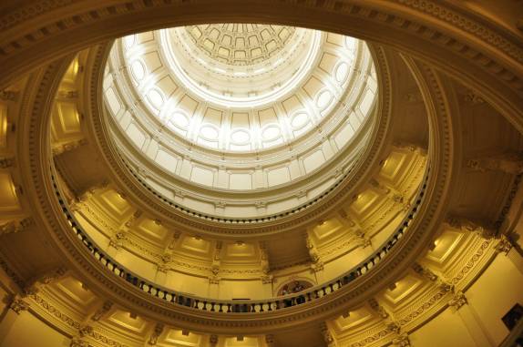 Interior do prédio do capitólio, em Austin, no Texas. nos Estados Unidos